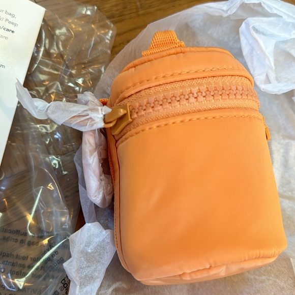 SOLD🧡Dagne Dover Mila keychain in tangerine dream orange - Picture 6 of 7